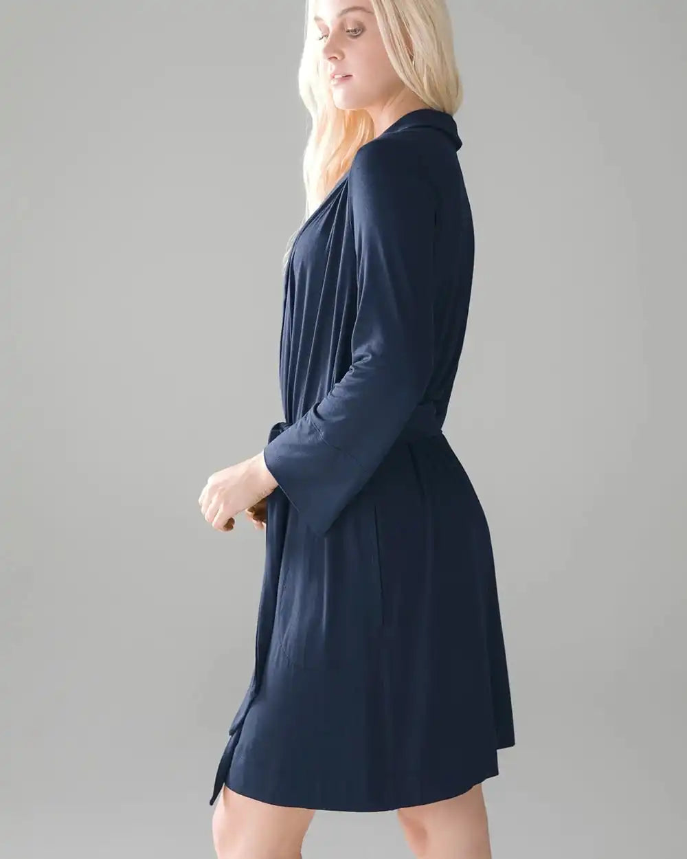 Short Robe