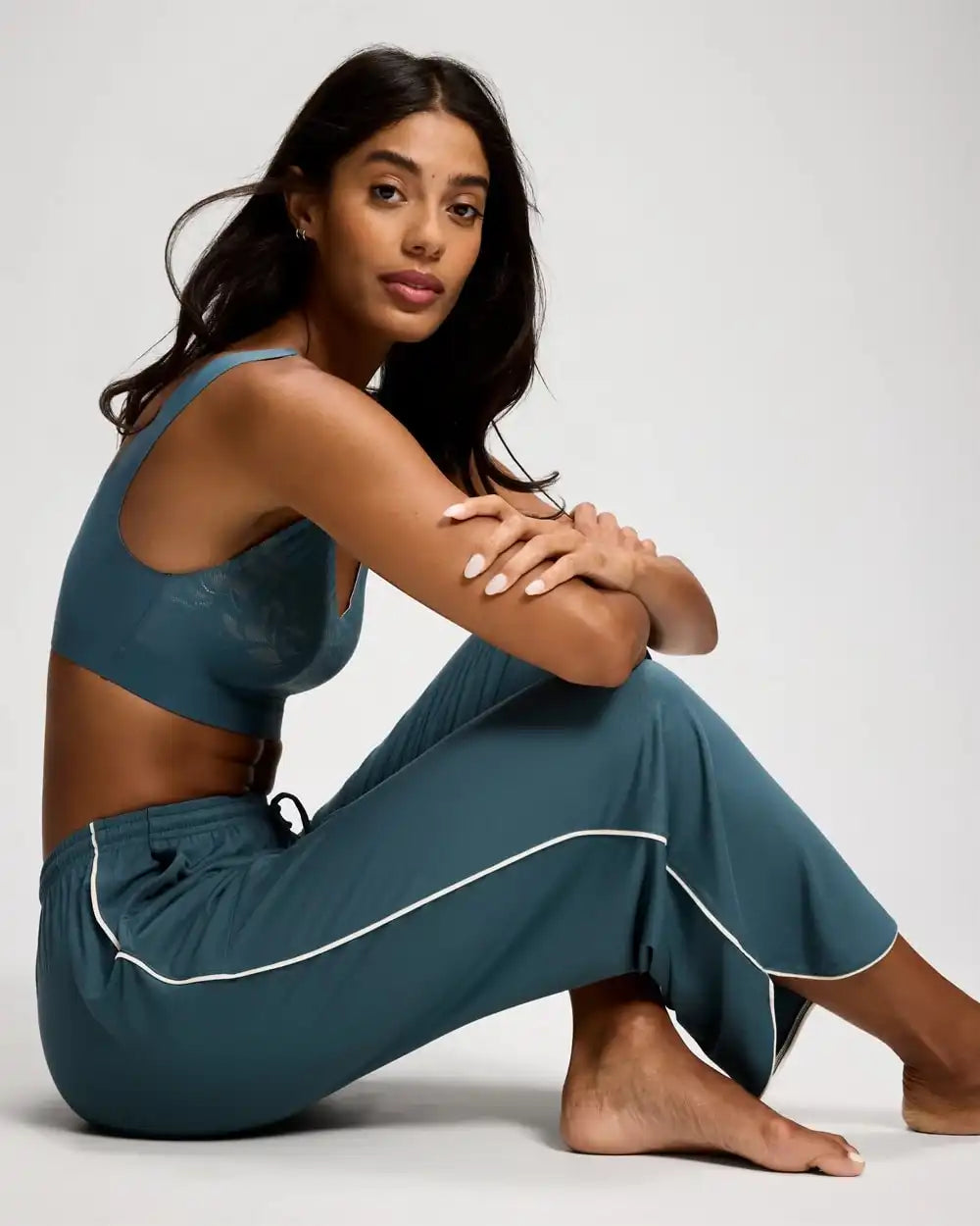 Solid Piped Crop Pajama Pant
